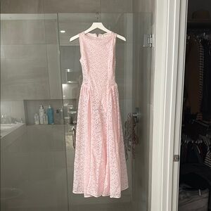 Chic Pink Lace Maxi Dress